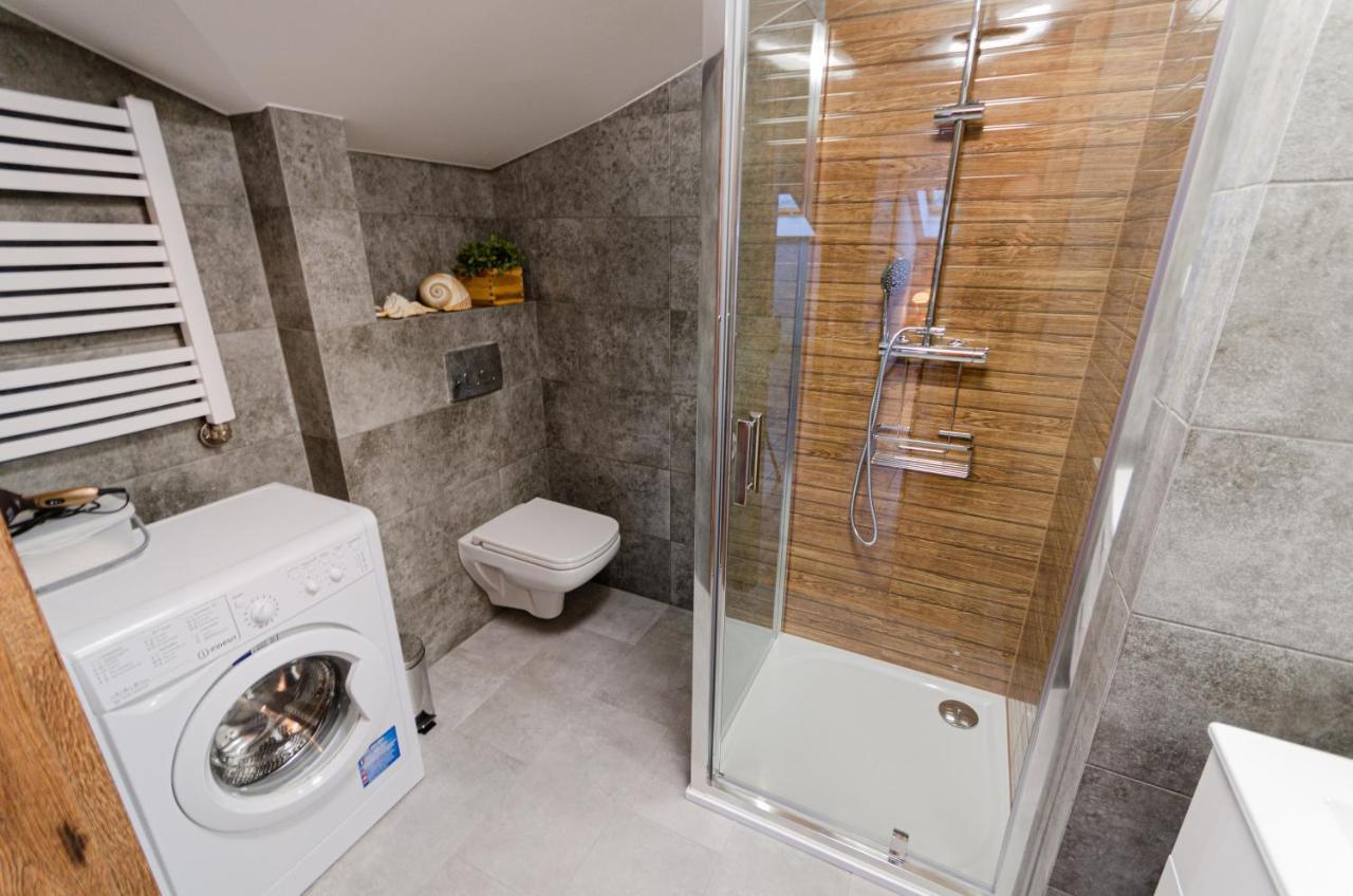 Bronowicka Premium Apartment - 52M2 With Private Parking Cracovia Esterno foto