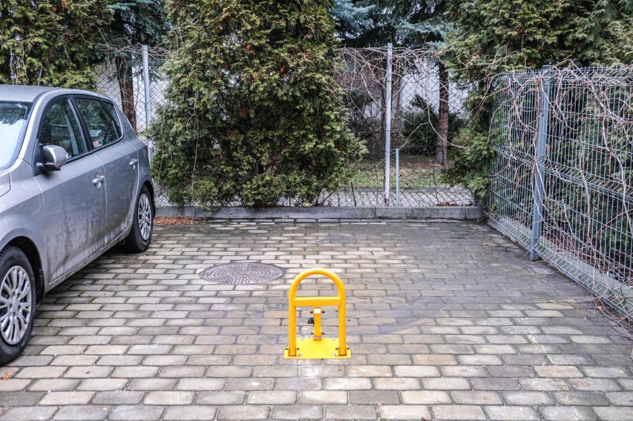 Bronowicka Premium Apartment - 52M2 With Private Parking Cracovia Esterno foto
