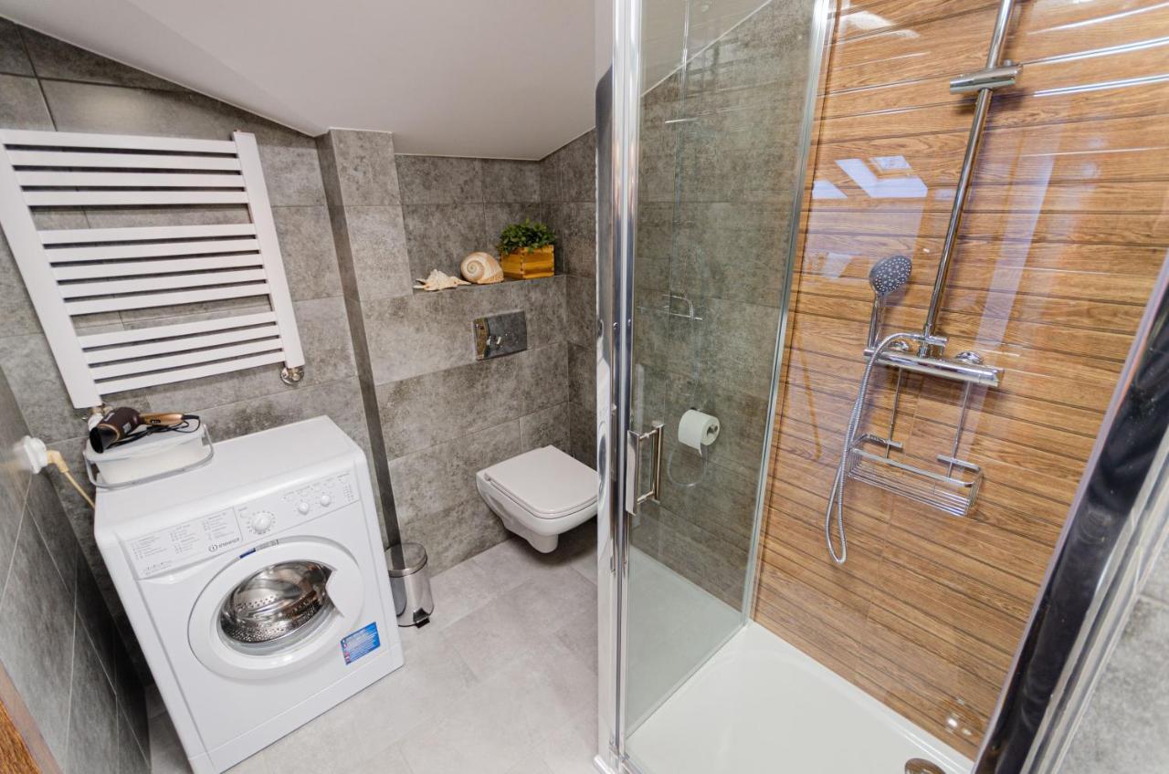 Bronowicka Premium Apartment - 52M2 With Private Parking Cracovia Esterno foto