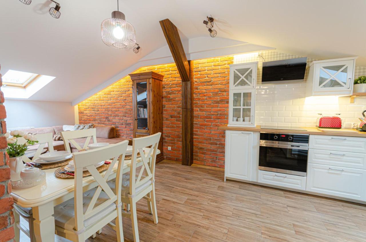 Bronowicka Premium Apartment - 52M2 With Private Parking Cracovia Esterno foto