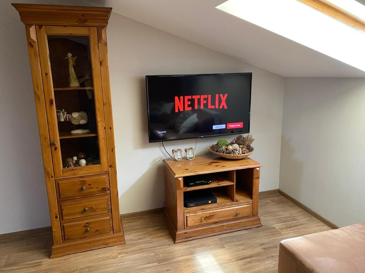 Bronowicka Premium Apartment - 52M2 With Private Parking Cracovia Esterno foto